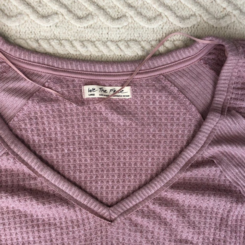Free People Women's Size L Santa Clara Thermal Pullover Knit Shirt Oversized NWT - Picture 3 of 5